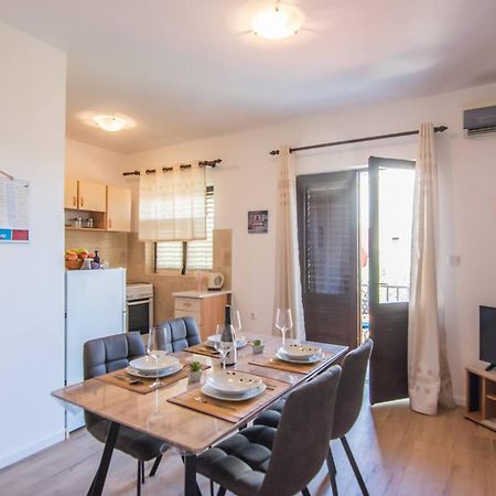 Apartments Kreso Biograd Na Moru Ngoại thất bức ảnh